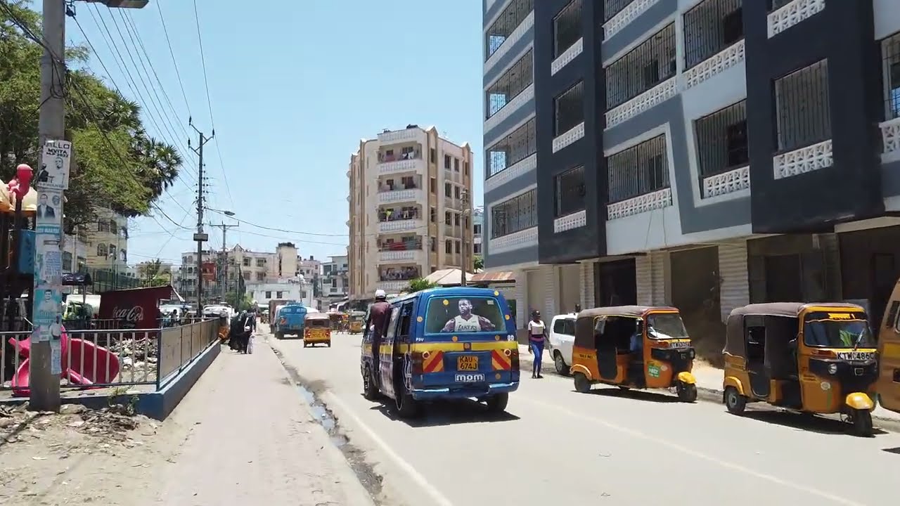 KENYAN STREET FOOD Res.  VLOGGING IN MAJENGO (old town) MOMBASA