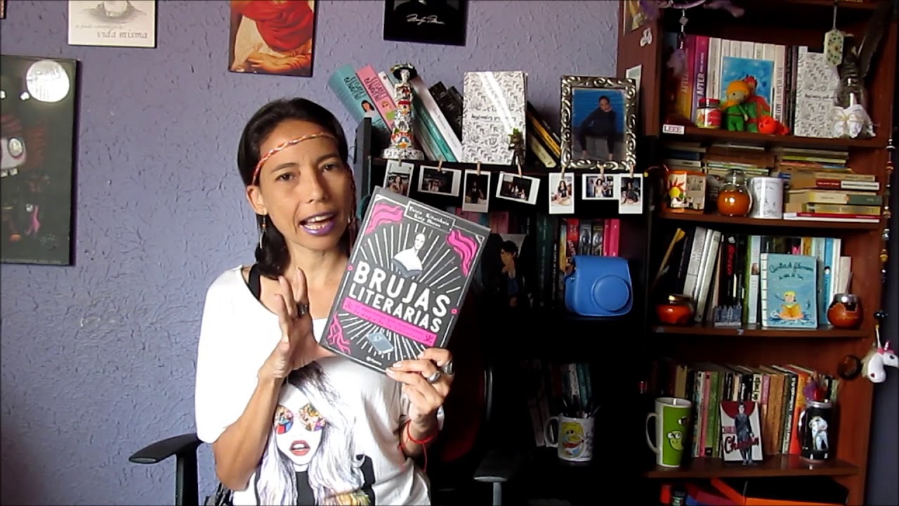 LIBROS FEMINISTAS QUE TENGO EN MIS ESTANTERÍAS