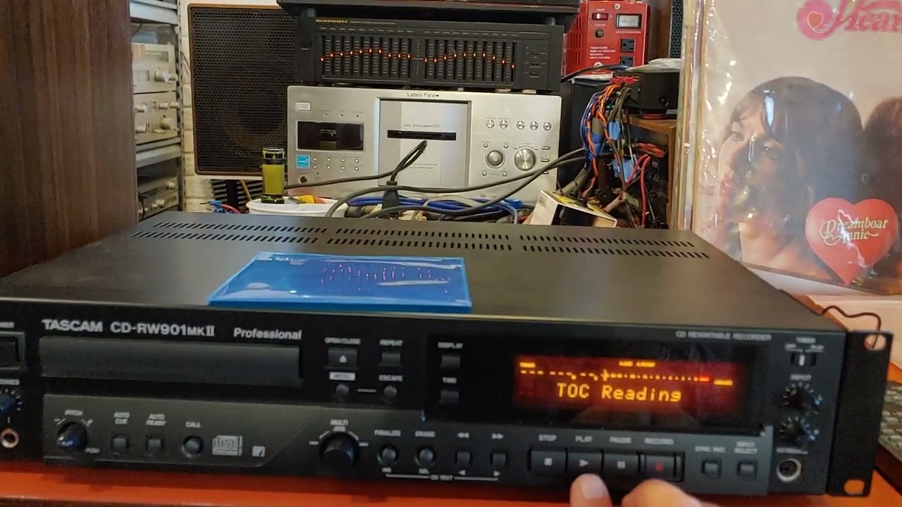 TASCAM CD-RW901 MK II Professional CD Recorder Player. Quick DEMO