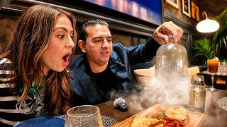 Most Tourists Never Find It! There’s a Hidden Room Inside Buddy V’s