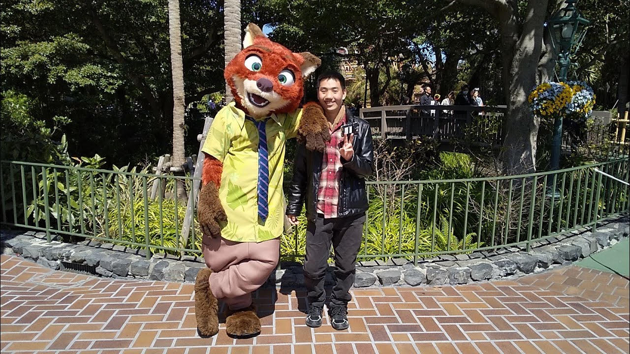 【TDL】ニック・ワイルド グリーティング 2ショット - YouTube