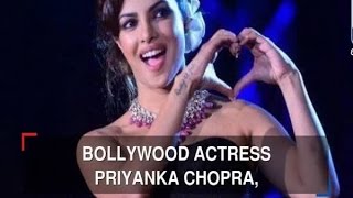 In Graphics Priyanka Chopra, Jennnifer Lopez Lip-Sync To Enrique Iglesias Song