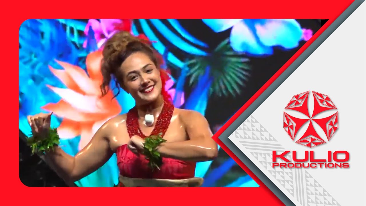 Miss Heilala 2024 Rachel Guttenbeil and the Miss Heilala 2025 contestants.