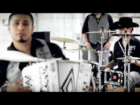 Siggno Music Video "Ya No Me Importa"