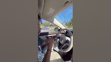 Mercedes-Benz has wipers that spray rainbows 🌈 🌈🌈