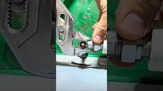 How to Replace a Leaking Radiator Valve With Paste! #asmr #diy #plumbing #tools #foryou