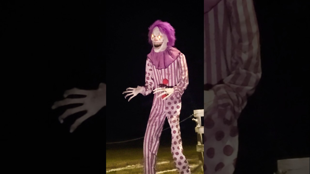 Halloween Decoration Scary Clown Laugh 