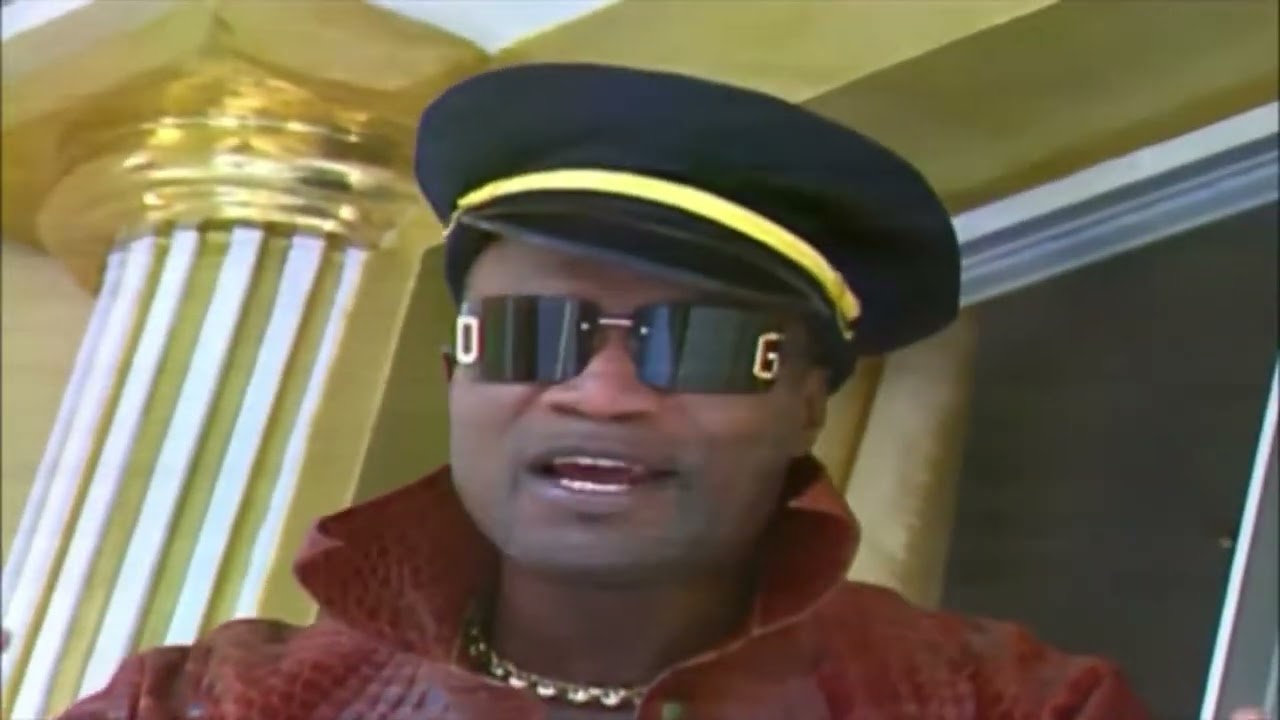 Watch Koffi Olomide - Stand by (Clip Officiel) on YouTube Watch Koffi Olomide - Stand by (Clip Officiel) on YouTube