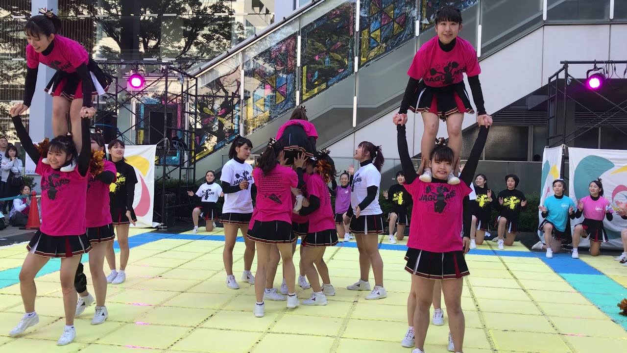 明治大学チアjaguars 明大祭2018 パフォーマンスエリア - YouTube