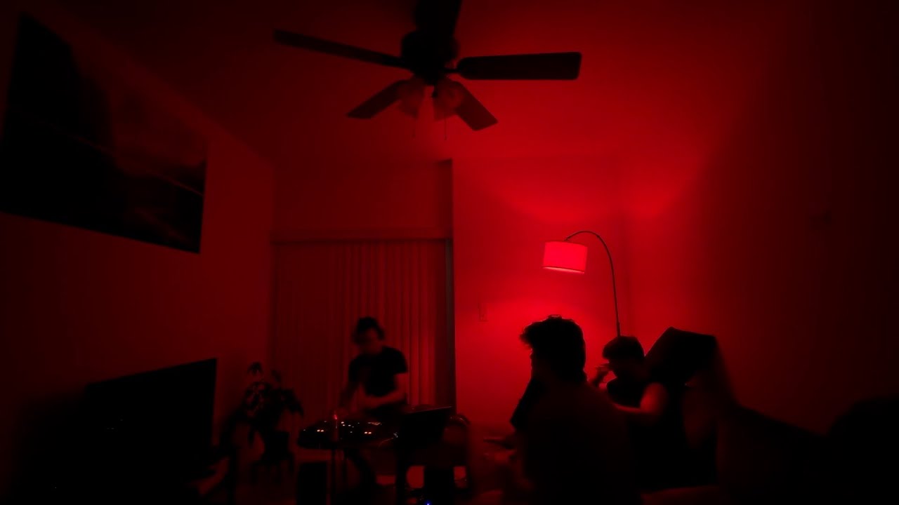 LIVING ROOM SESSIONS 007