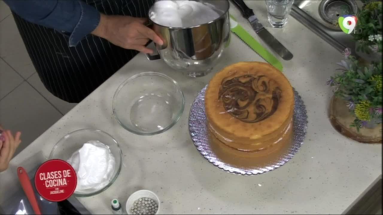 Hoy Aprenderemos a Preparar Bizcocho Para Mama En Clases De Cocina De Color Visión - 2/2