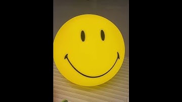 What a creative smiley face light!