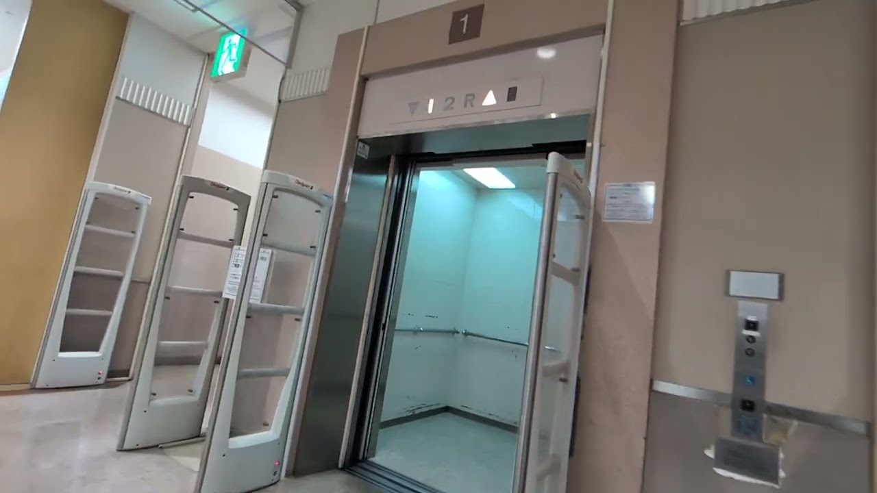 イオン 栃木店　エレベーター