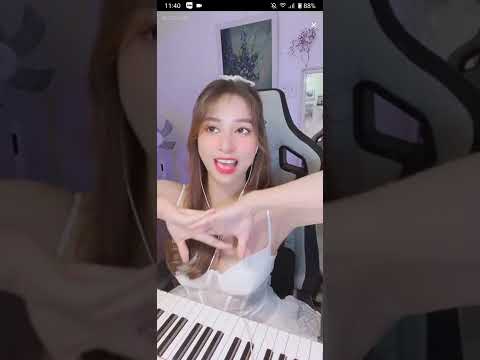 Ngọc Moon Live Bigo Khoe Ngực Khủng Cực Đẹp - P3