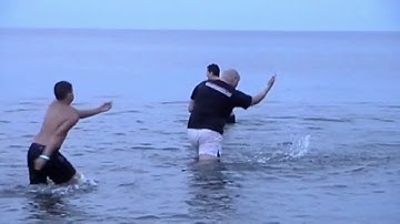 Bujinkan Ninjutsu, 6th Kyu, part 39 - godai in water