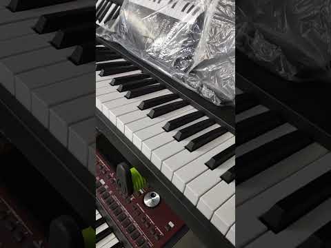 ارخص بيانو في السوق كله علي الاطلاق من فروع بيانو 01023245830