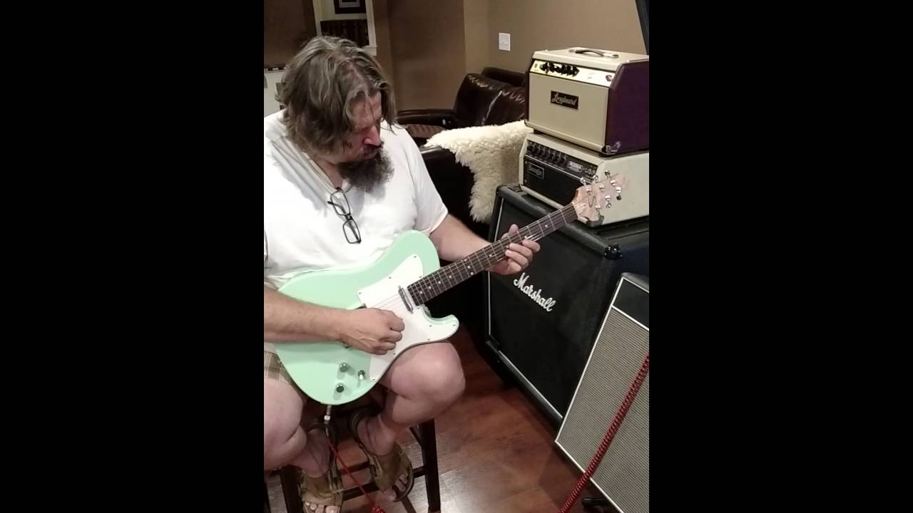 James Comparato demo Stolzer Custom t-25 surf green