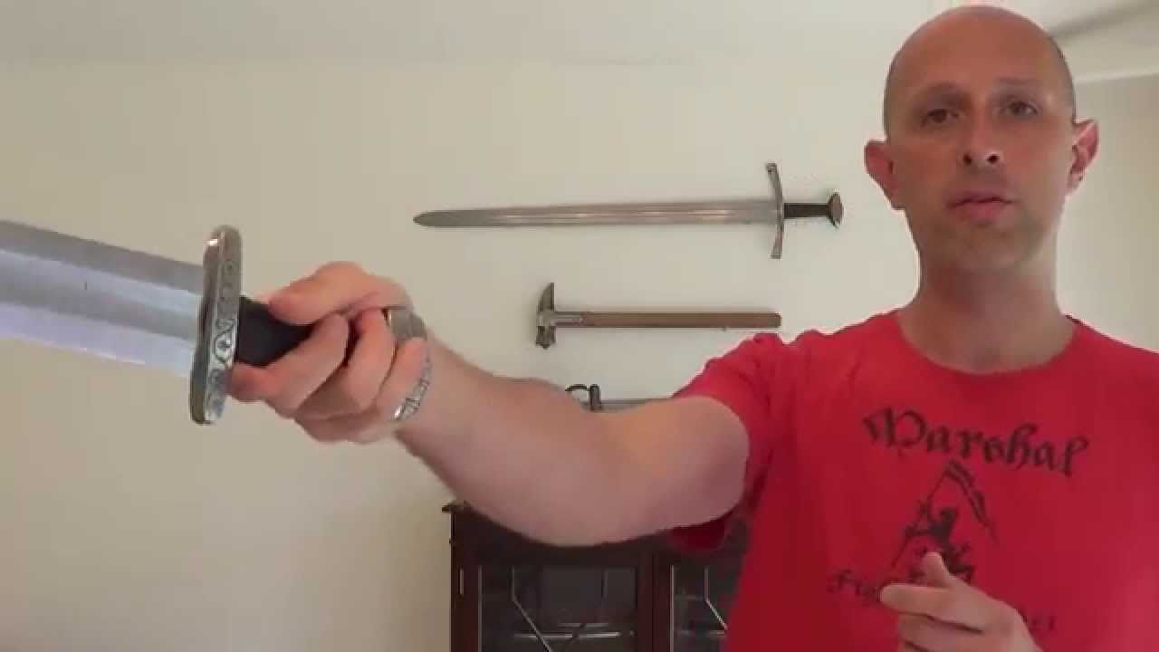 matty healy Gripping the Viking era sword hilt - comments on the handshake grip from Dimicator