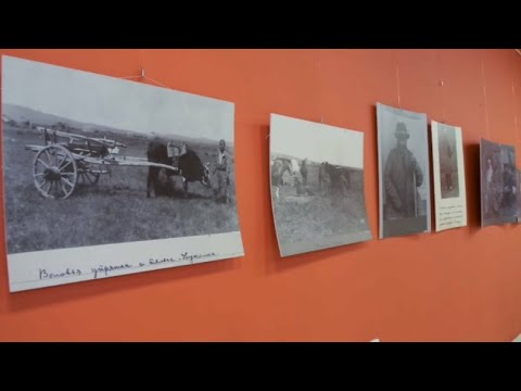 Выставку старинных фотографий