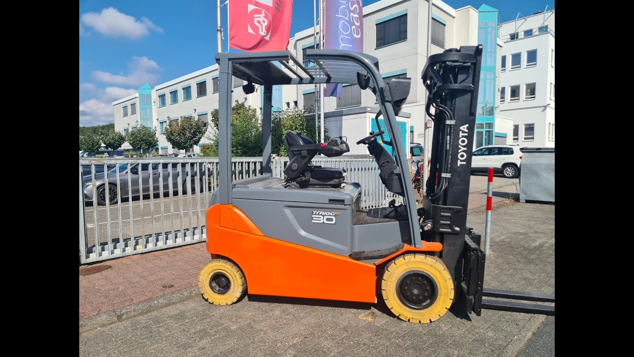 Toyota Elektro Stapler 3to Triplex 4700mm