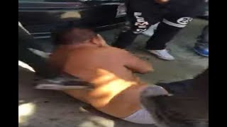 Comerciantes de Iztapalapa golpean y desnudan a presunto asaltante