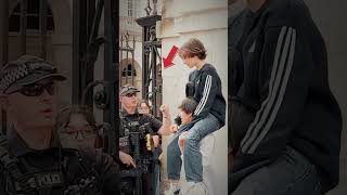 Tourists get a little too close to the Guard. suddenly the situation becomes intense 😳💂‍♂️
