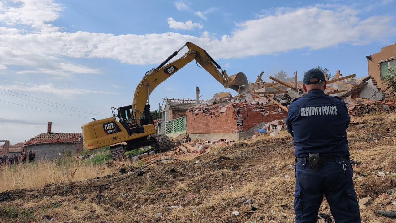 Живко Тодоров, кмет на Стара Загора: Събаряме последните незаконни къщи в квартал 