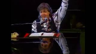 Paul McCartney - Strawberry Fields Forever / Help! / Give Peace A Chance (Live in Liverpool, 1990)