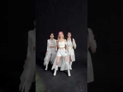 퍼플키스(PURPLE KISS) 얘들아! 뒤에! #Ok_Im_nerdy_🤓 #Nerdy_challenge