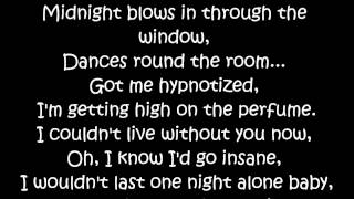 Avicii - Addicted to you ( lyrics )