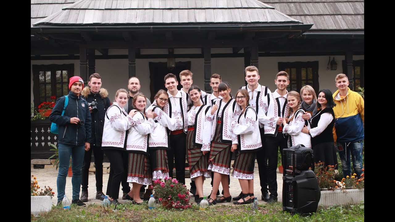 Ansamblul Romanița - Suită de dansuri populare