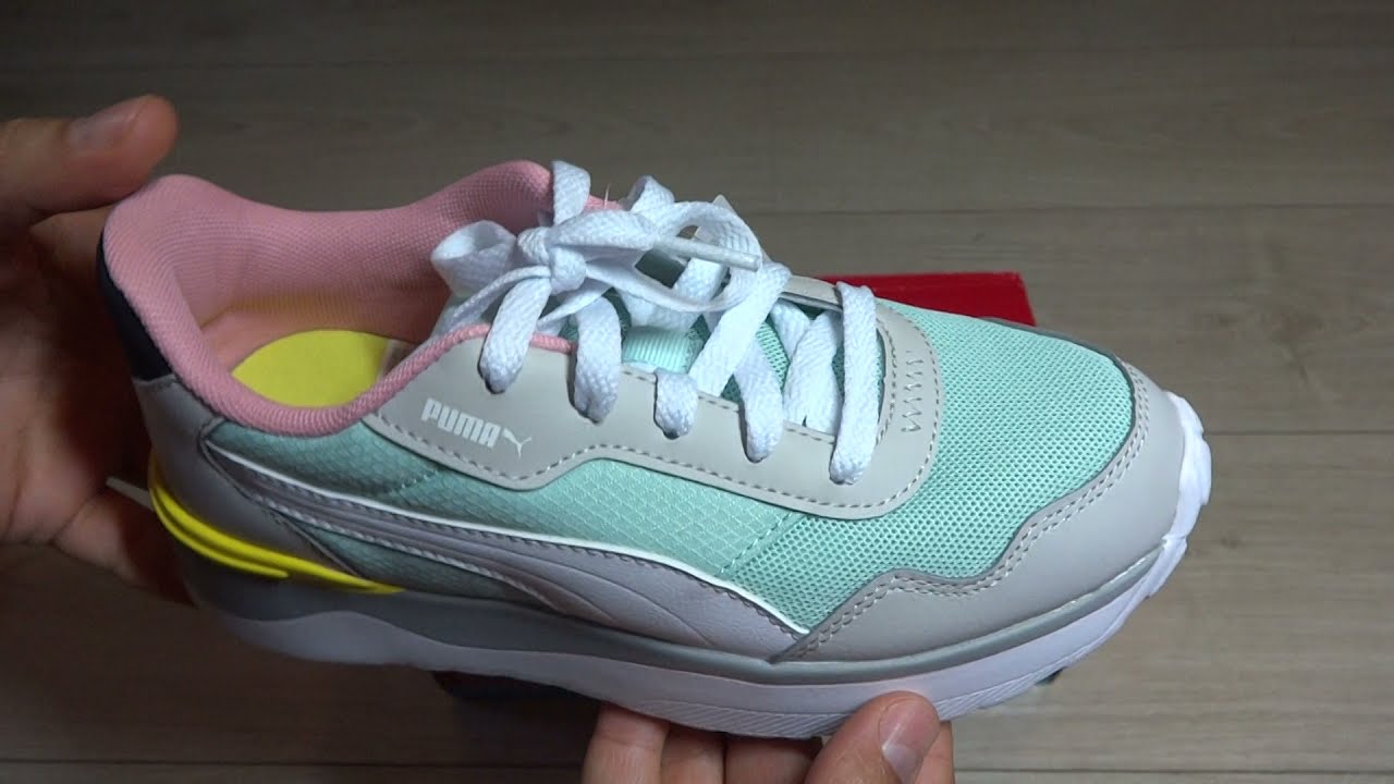 Кроссовки PUMA R78 Voyage Premium Women's Trainers 