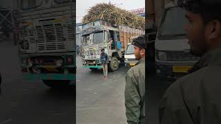 Nh-28 Par Protest Kiya A