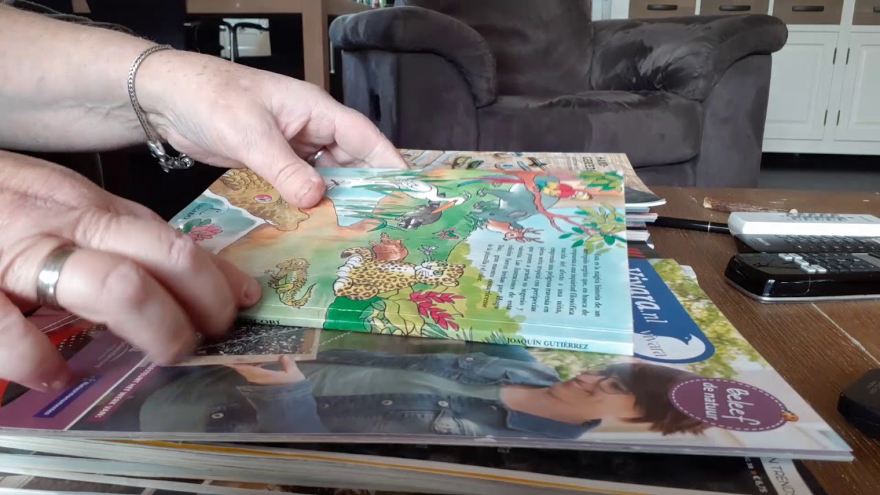 ASMR slow...later on medium speed page turning crinkly magazines with different paper...i hope like