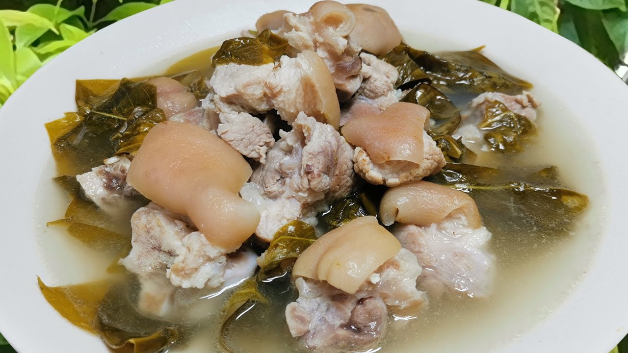 แชร์สูตรขาหมูต้มใบชะมวง รู้ไหมแค่ใช้เทคนิคนี้ รับรอง หอม นุ่ม อร่อย Pork leg with Chamuang leaves