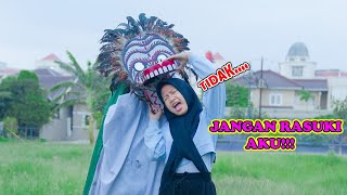 Dinda Kerasukan Hantu Barongan