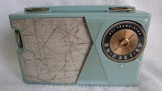 1959 General Electric P-806A transistor radio (Utica NY, USA)