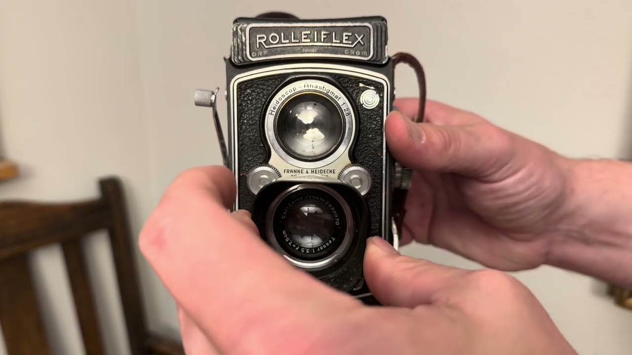 Basic Operation of a Prewar Rolleiflex Automat 3.5 - YouTube