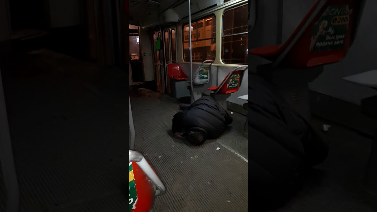 На камазе алкаш