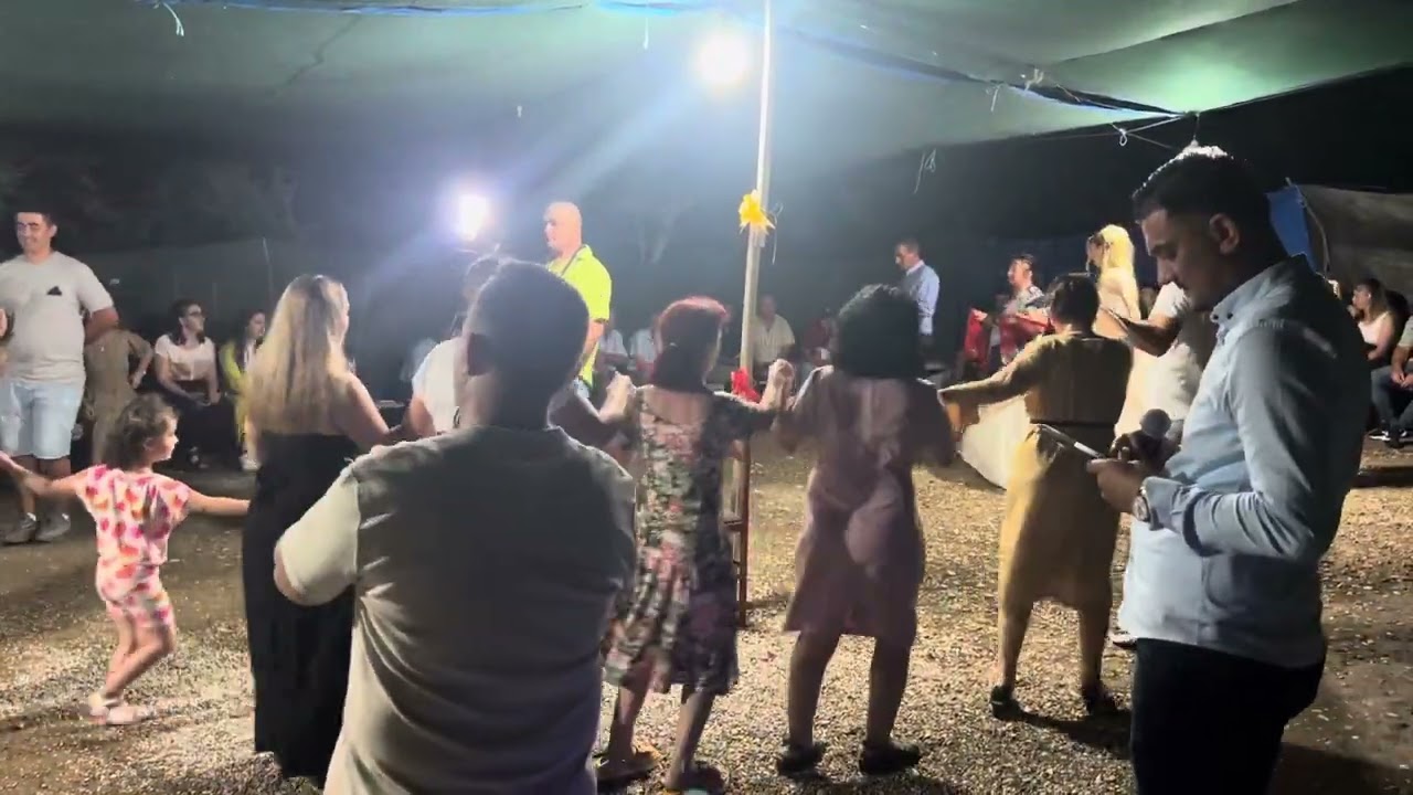 DASEM NE FIER / VLLAI ME MOTREN NE VALLE