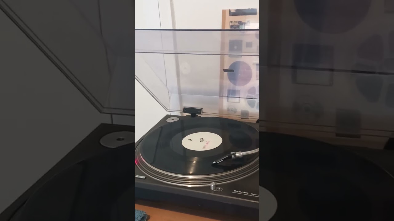 Astrotracks inside out white label 