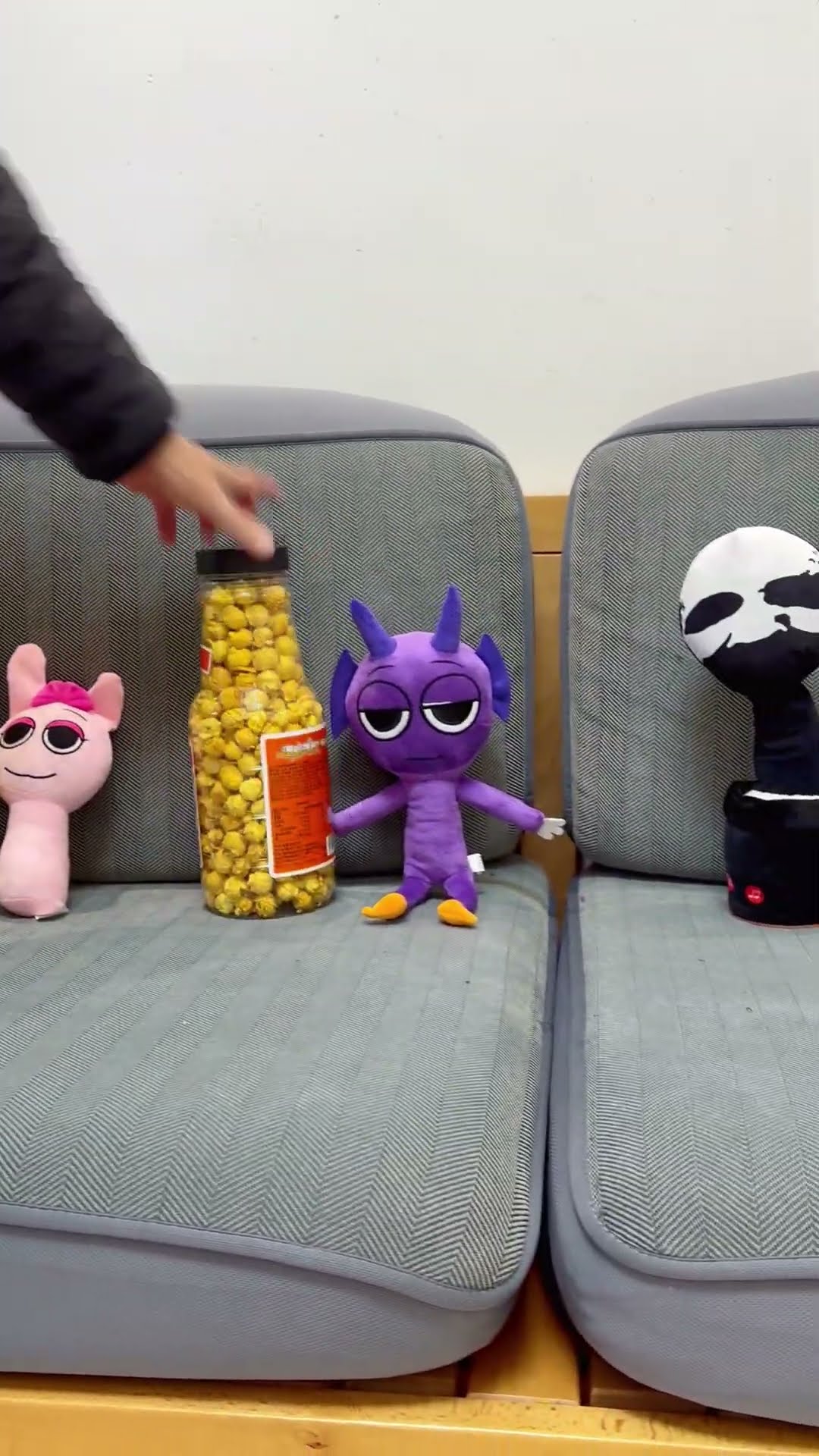 Black wants the biggest popcorn