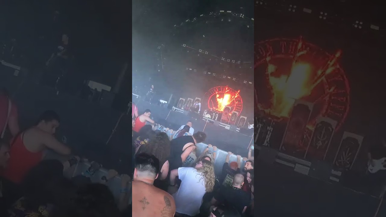 YouTubeでThe Amity Affliction - Row/Jump Pit (Summer of Loud Dallas Live PIT POV)を視聴 YouTubeでThe Amity Affliction - Row/Jump Pit (Summer of Loud Dallas Live PIT POV)を視聴