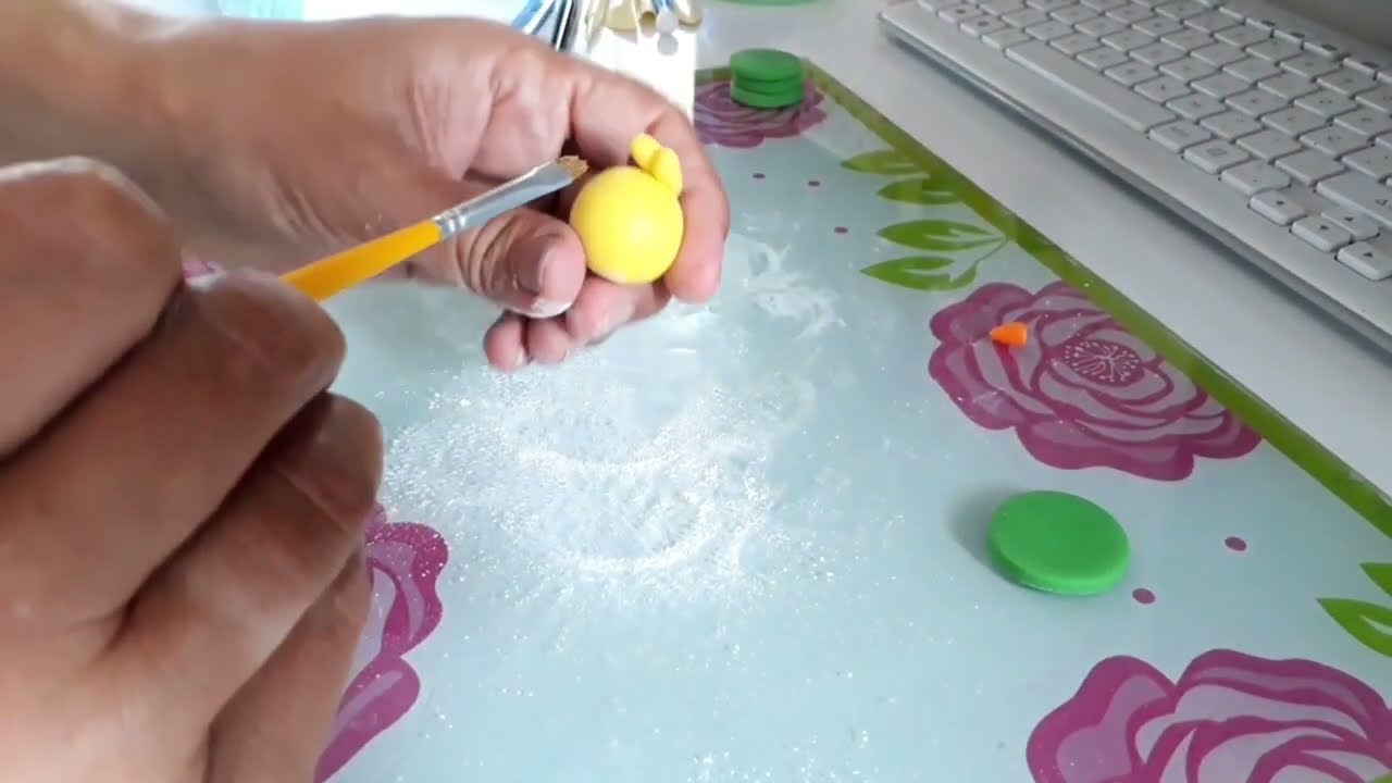 Docinho Modelado Pasta de Leite em Pó ou Pasta Americana "Pintinho 1° Vídeo"