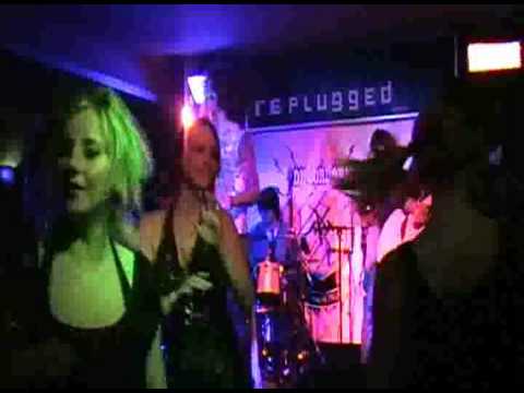 Corazon Espinado - DeCordoba Live at Replugged Jun...