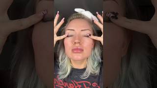 trying 90‘s Pamela Anderson makeup 💄