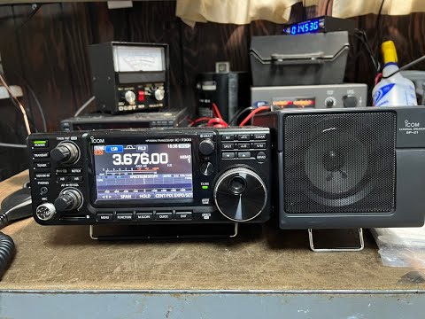 Icom 7300 Transceiver and SP21 speaker - YouTube