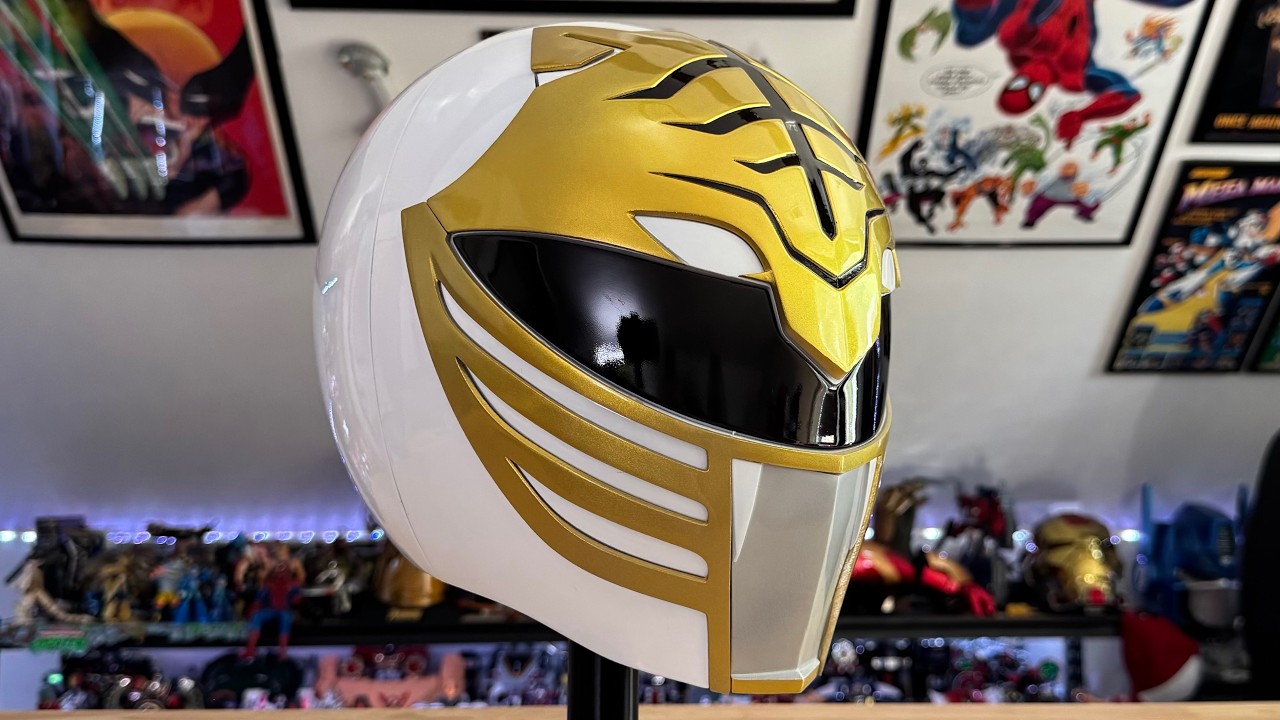 White Ranger Helmet Review - Mighty Morphin Power Rangers - YouTube