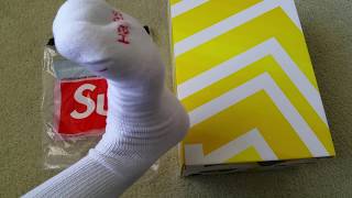 Unboxing Supreme White Crew Socks by Hanes + Try On Wear On Feet Full HD 2017