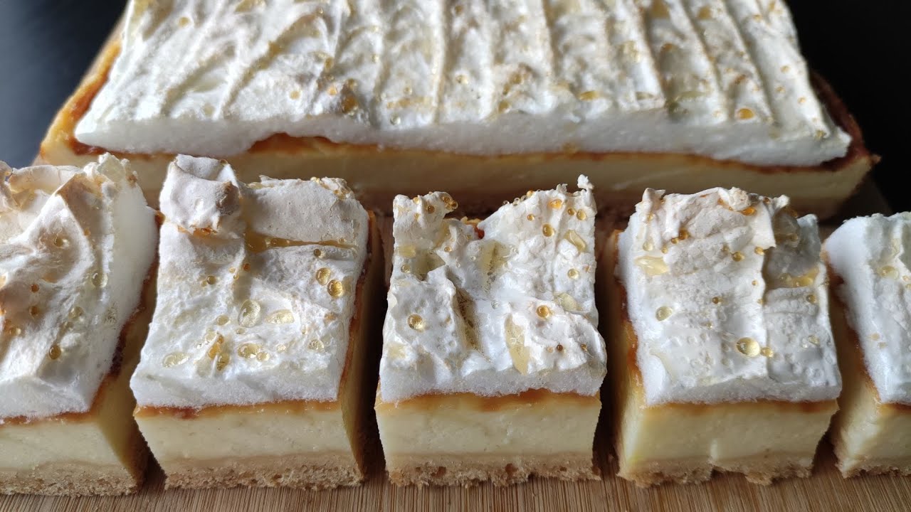 Przepis na sernik złota rosa - prosty sernik z pianką bezową z kroplami rosy.